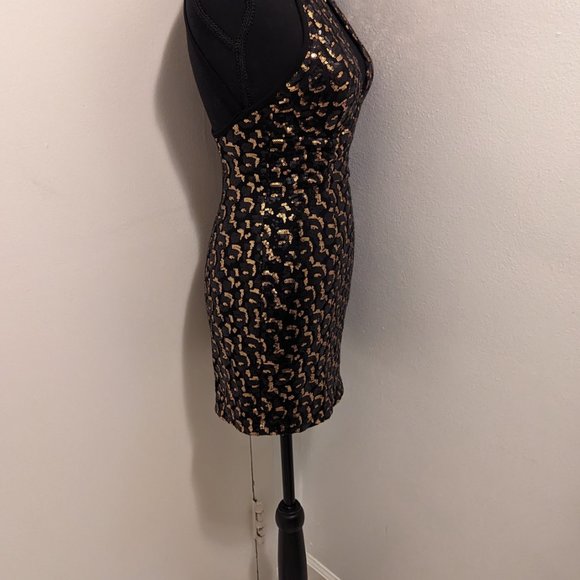 A'GACI Black/Gold Sequin Front Peephole Mini Dress - Picture 8 of 9